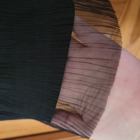 Sheer and textured Top Plus X - Picture 2 of 8